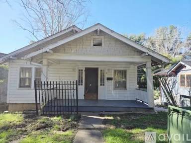 Main picture of 8 Chatham Rd