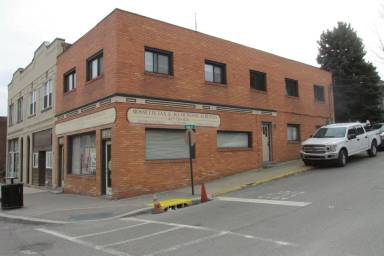 Main picture of 641 Broadway Ave