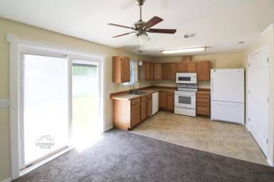 Main picture of 4731 Hibiscus St
