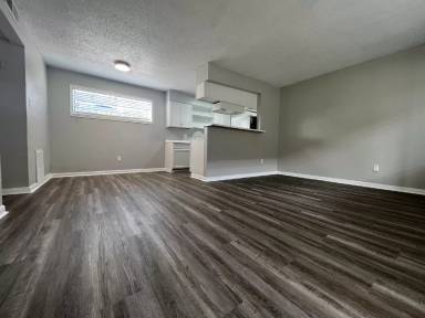 Main picture of 2120 Strawberry Rd