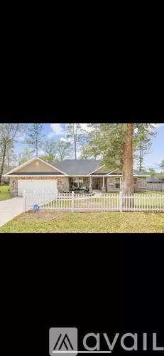 Main picture of 6030 Dogwood Dr W
