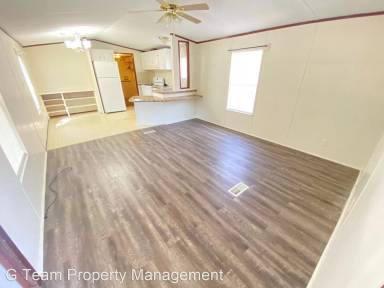 Main picture of 7447 Carthage Hwy