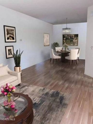 Main picture of 640 Indian Oak Ln