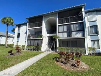 Main picture of 1011 Green Pine Blvd