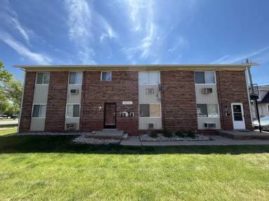 Main picture of 4431 Oakwood Blvd