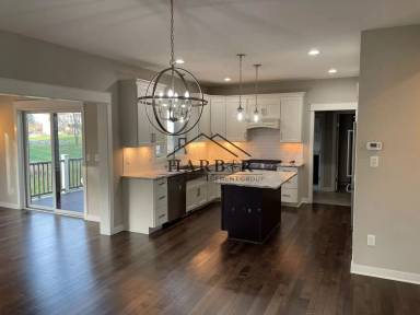 Main picture of 2049 Kerry Dr NE