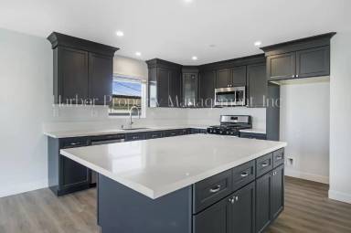 Main picture of 15244 1/2 Eastwood Ave