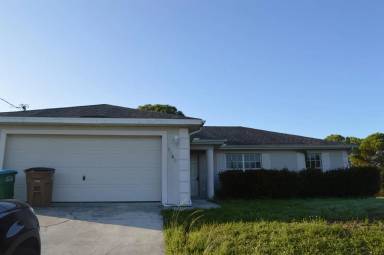 Main picture of 2100 NW 11th St
