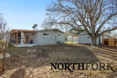 Main picture of 416 W Elm St