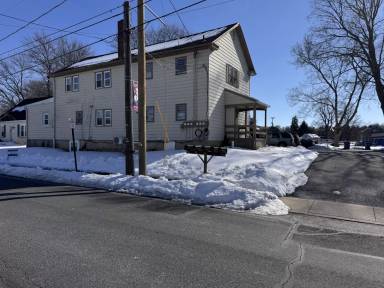 Main picture of 114 E Hoover St