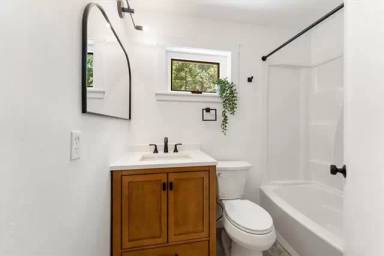 Main picture of 504 Dogwood Dr