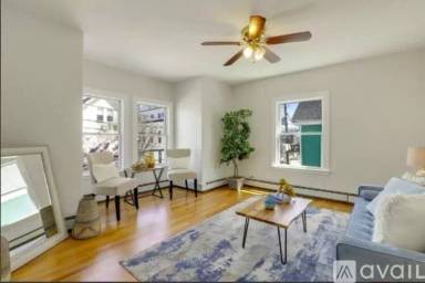 Main picture of 20 Lake St