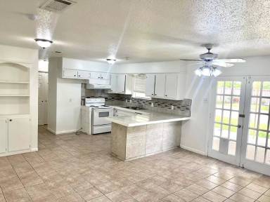 Main picture of 2038 Vickers Dr