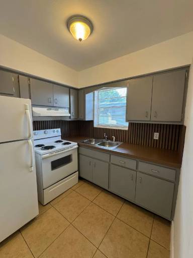 Main picture of 2817 Van Buren St