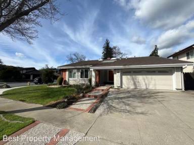Main picture of 110 Sobrante Ct