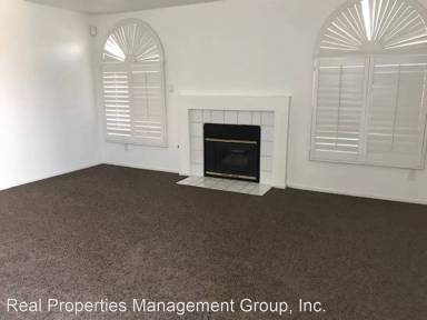 Main picture of 8011 W Rochelle Ave