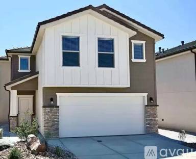Main picture of 3134 E Halo Ln