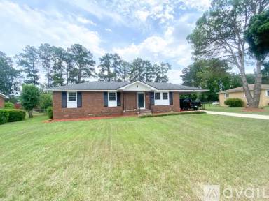 Main picture of 5432 Plantation Dr