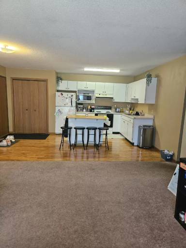 Main picture of 216 West Ave N