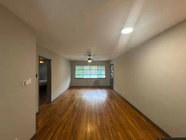 Main picture of 12157 Chandler Blvd