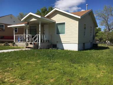 Main picture of 3269 Jefferson Ave