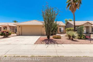 Main picture of 1371 W Gary Dr