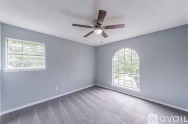 Main picture of 8853 Greenhaven Dr