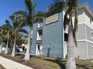 Main picture of 2771 Royal Palm Ave