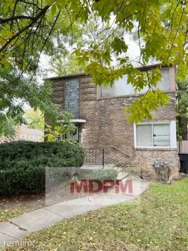 Main picture of 16103 Greenview Ave