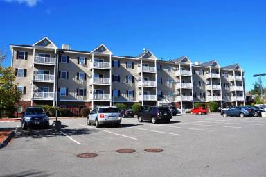 Main picture of 18 Harbor Ave