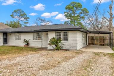 Main picture of 2352 Wise St