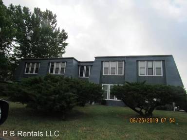 Main picture of 902 NE Tortoise Dr