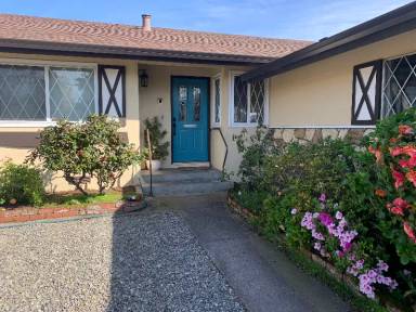 Main picture of 1276 Lombardi Ave