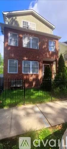 Main picture of 141 W End Ave