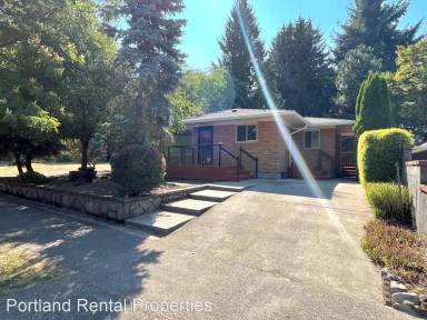 Main picture of 5953 NE 37th Ave