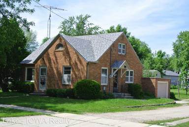 Main picture of 1006 2nd Ave S