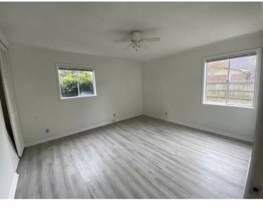 Main picture of 2400 Pine Hill Dr