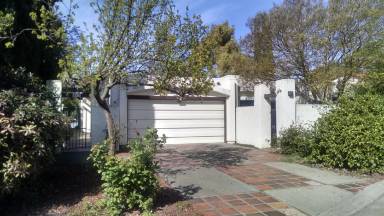 Main picture of 813 Lake Terrace Cir