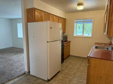 Main picture of 3218 SE 122nd Ave