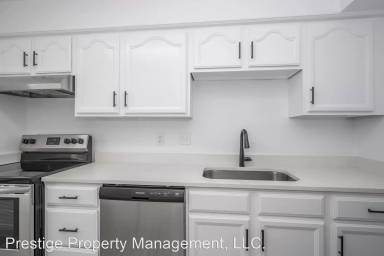 Main picture of 6953 Murray Ave