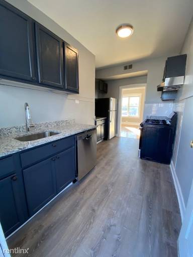 Main picture of 6118 Roosevelt Rd