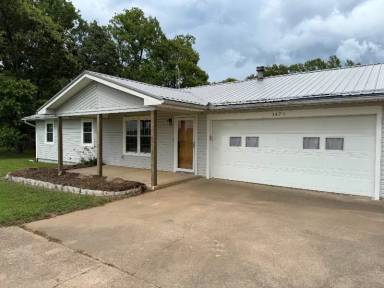 Main picture of 1470 Klenc Rd
