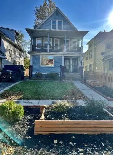Main picture of 9402 Pierpont Ave