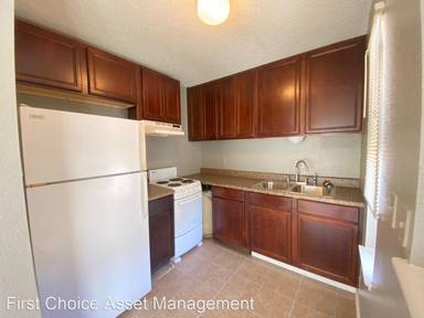 Main picture of 301 Warren St