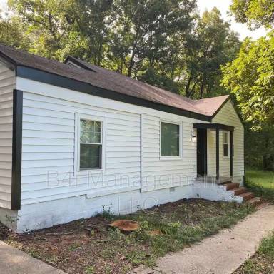 Main picture of 50 Eddy Dr