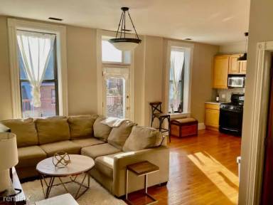 Main picture of 1401 W Fullerton Ave