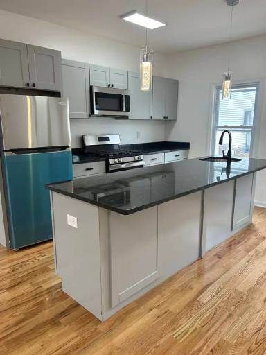 Main picture of 1039 Summerfield Ave