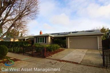 Main picture of 3660 Larry Ct