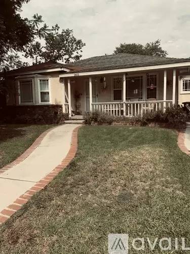 Main picture of 2405 W Monterey Ave