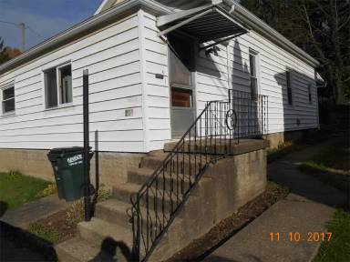 Main picture of 267 North Mad Anthony Street